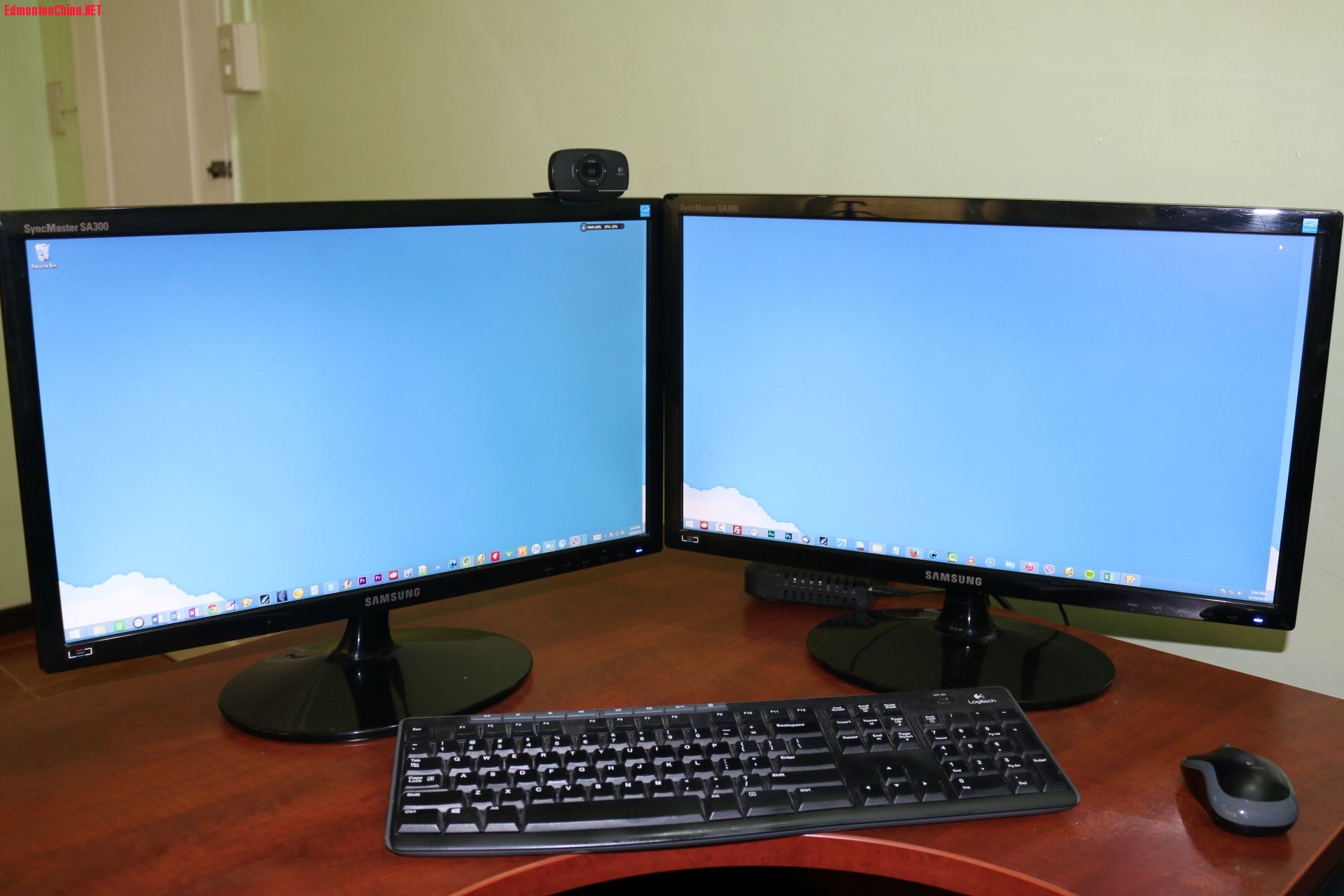 dual-monitor-using-displayfusion.jpg