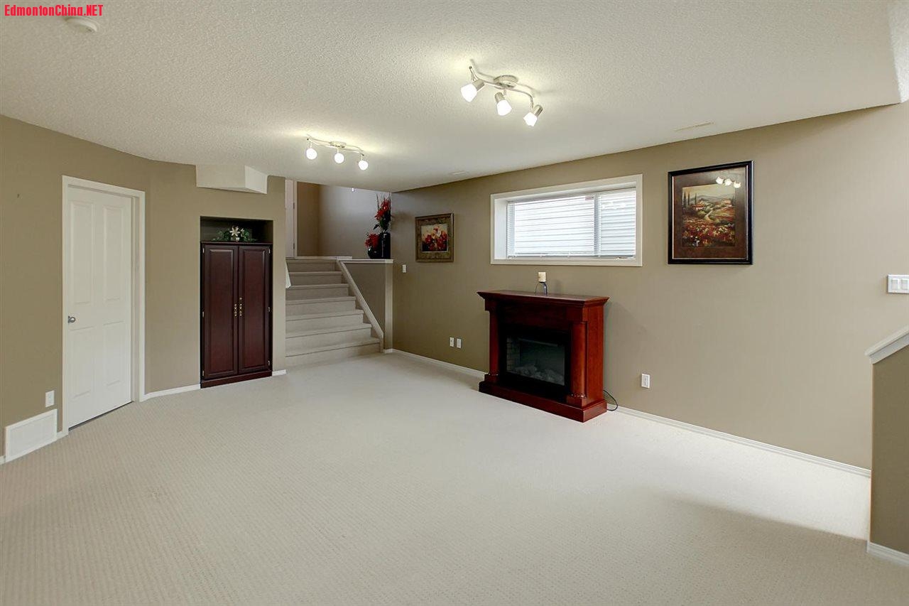 021 Lower Level Family Room 01.jpg